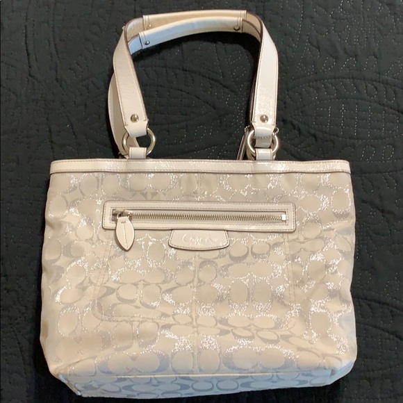 Coach shoulder bag - Picture 1 of 3